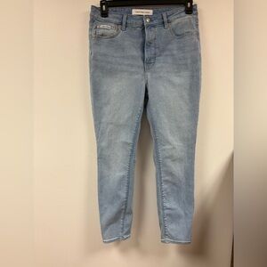 Calvin Klein Jeans Women's Light Blue Skinny Jeans SIZE 31 NWOT